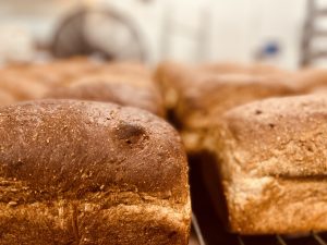 These Oven Mitts Look Like Fresh-Baked Baguettes